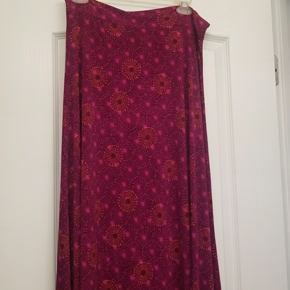 Lularoe maxi size small